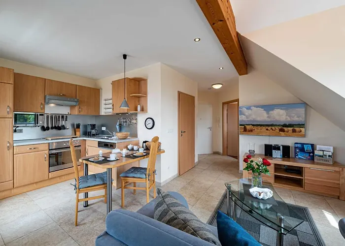 Altmann - 4 Bergfrieden * غورين